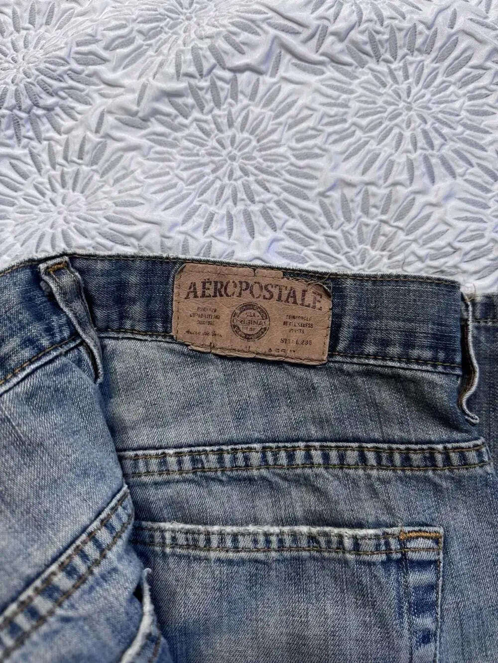 Aeropostale Vintage Bootcut Distressed Denim Jeans Mens 30x32 Blue